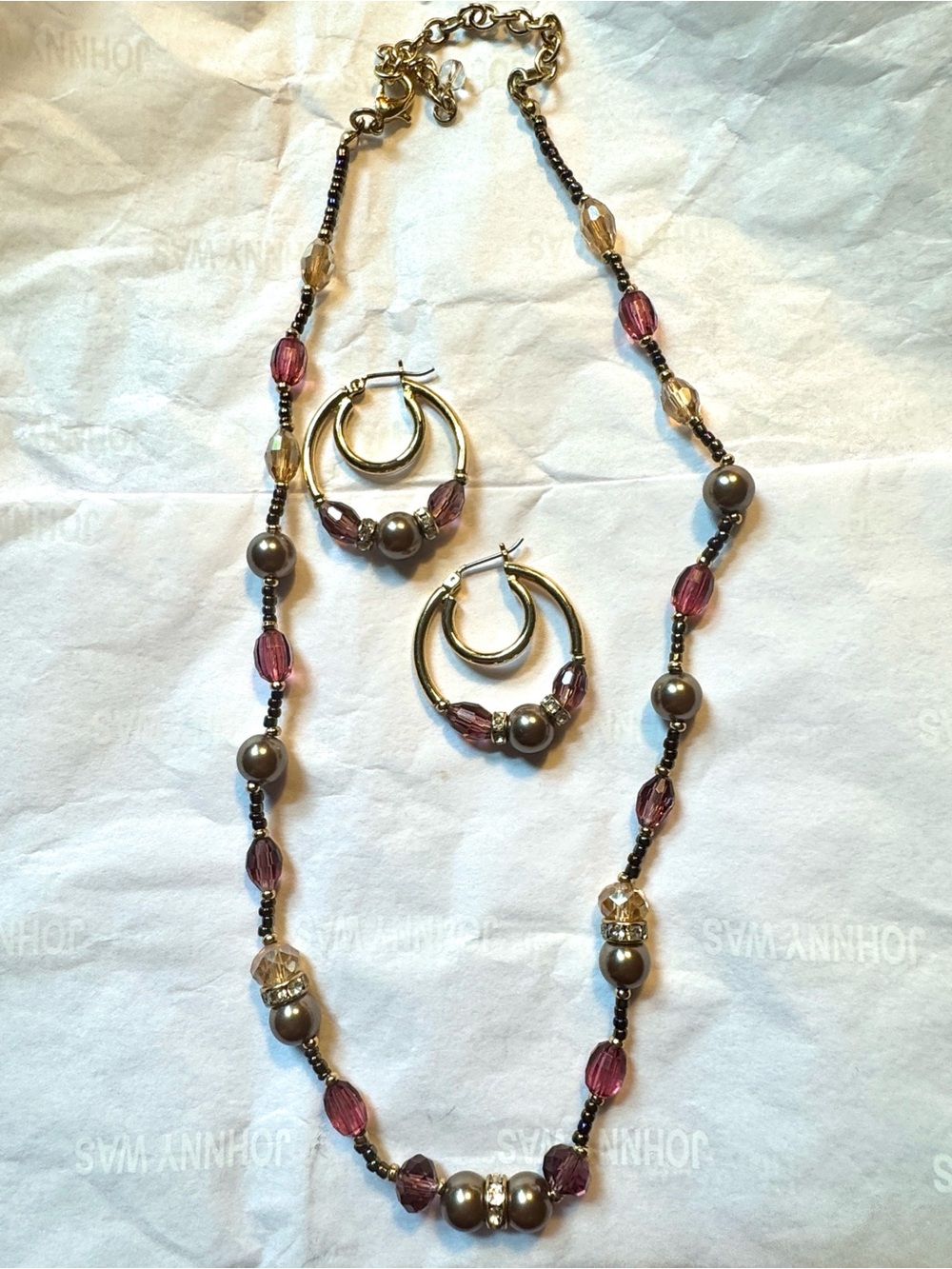 Gold-Tone Mauve Inspired Necklace and Earring Set